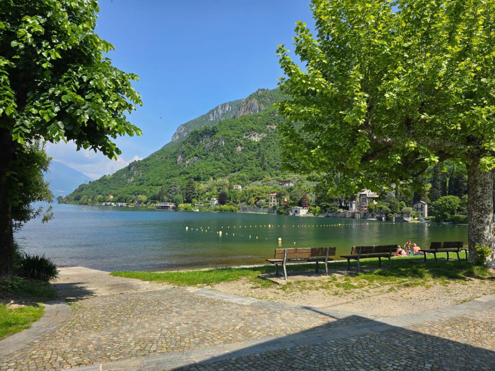 Casa Riva Bianca Lierna Villa Bagian luar foto